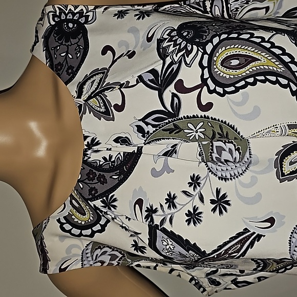 Loft Outlet Round Collar sleeveless Paisley Shell Size M New no tags - Picture 4 of 9